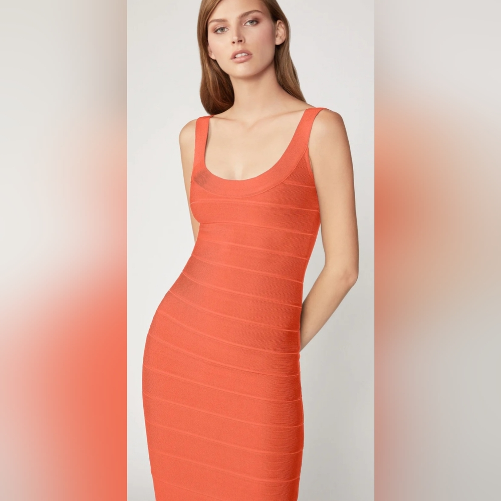 EUC Herve Leger Round Neck Gown Coral Large